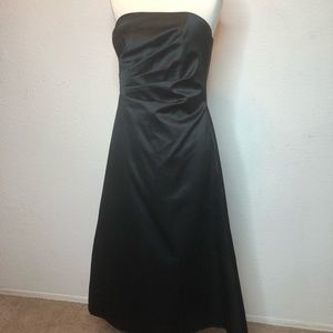 Women’s 8 black dress formal